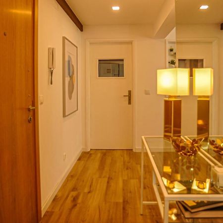 Guesthouse Marques De Pombal - 8 Bedroom Apartment 리스본 외부 사진