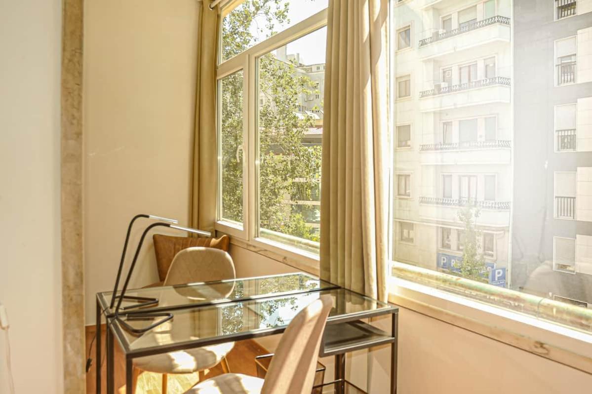 Guesthouse Marques De Pombal - 8 Bedroom Apartment 리스본 외부 사진
