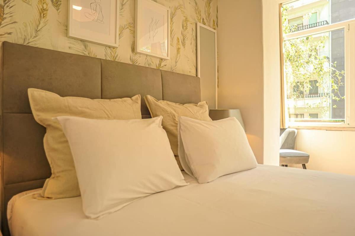 Guesthouse Marques De Pombal - 8 Bedroom Apartment 리스본 외부 사진