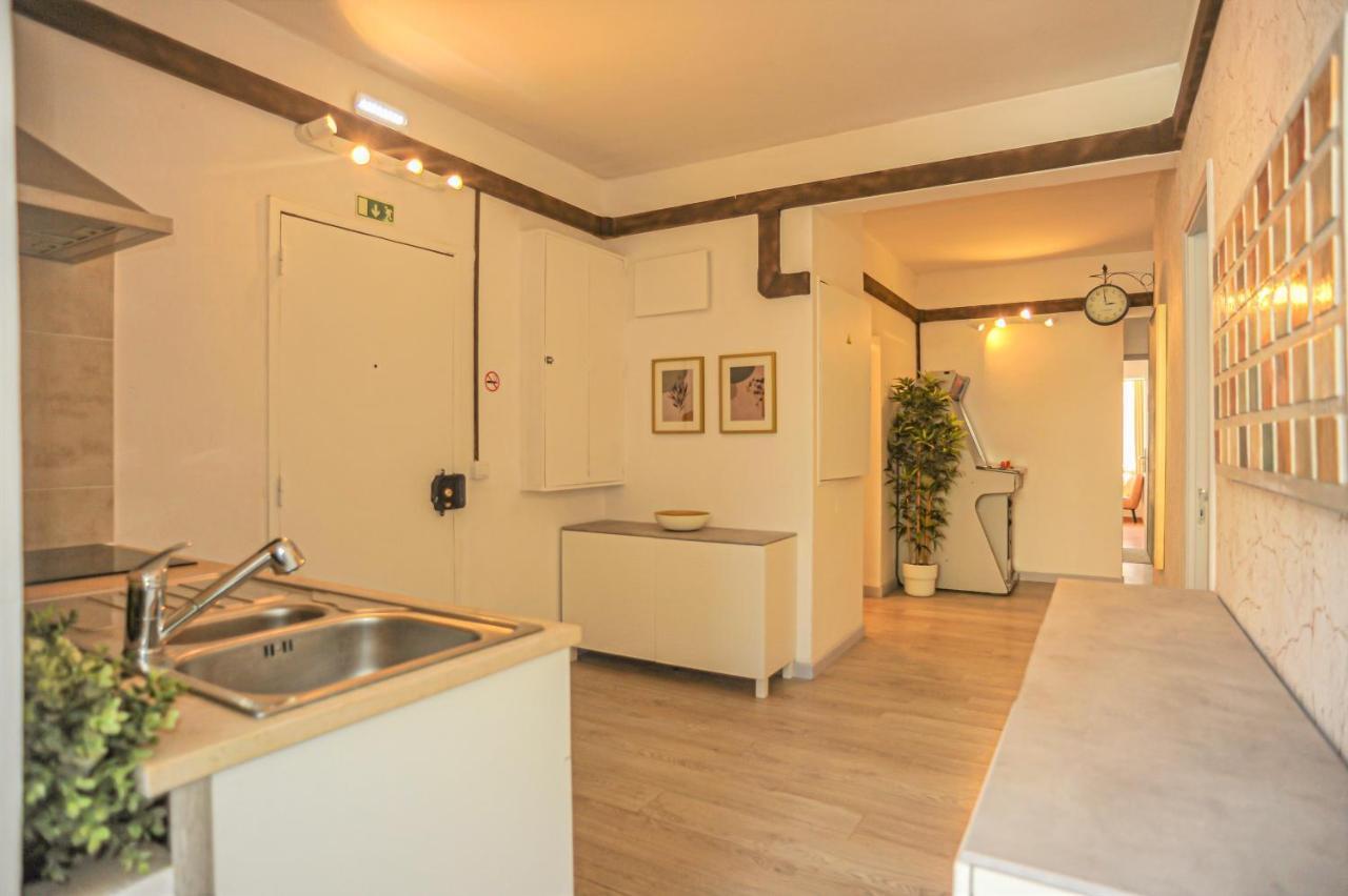 Guesthouse Marques De Pombal - 8 Bedroom Apartment 리스본 외부 사진